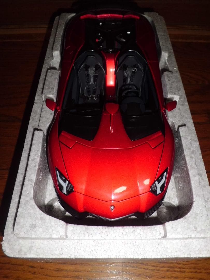 【現状品】オートアート 1/18 アヴェンタドール J メタリックレッド