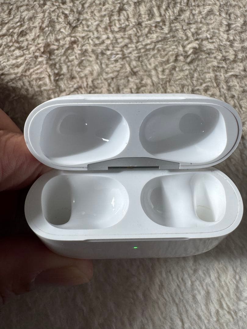 AirPods Pro2 第2世代 付属品有りLightning端子 Apple