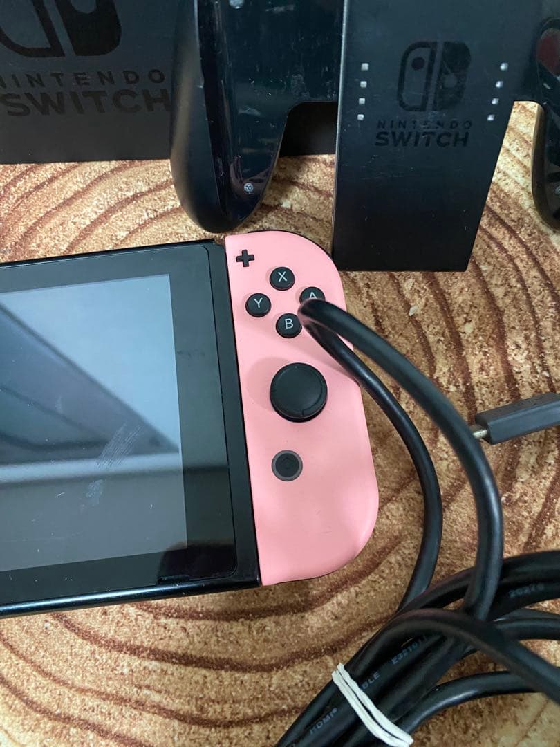 Nintendo Switch ニンテンドースイッチ本体　PNK 箱無し