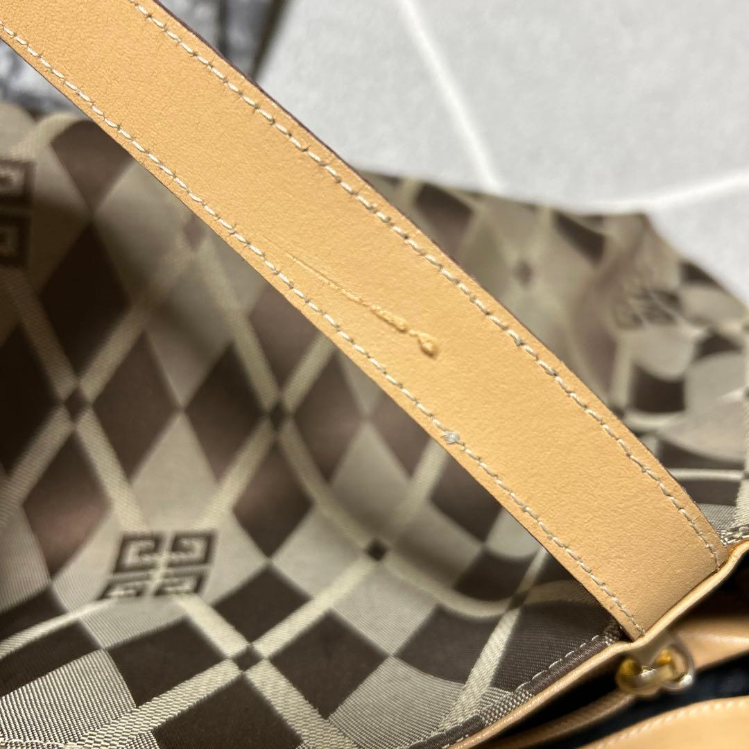 Givenchy ダイヤモンドパターン トートバッグ