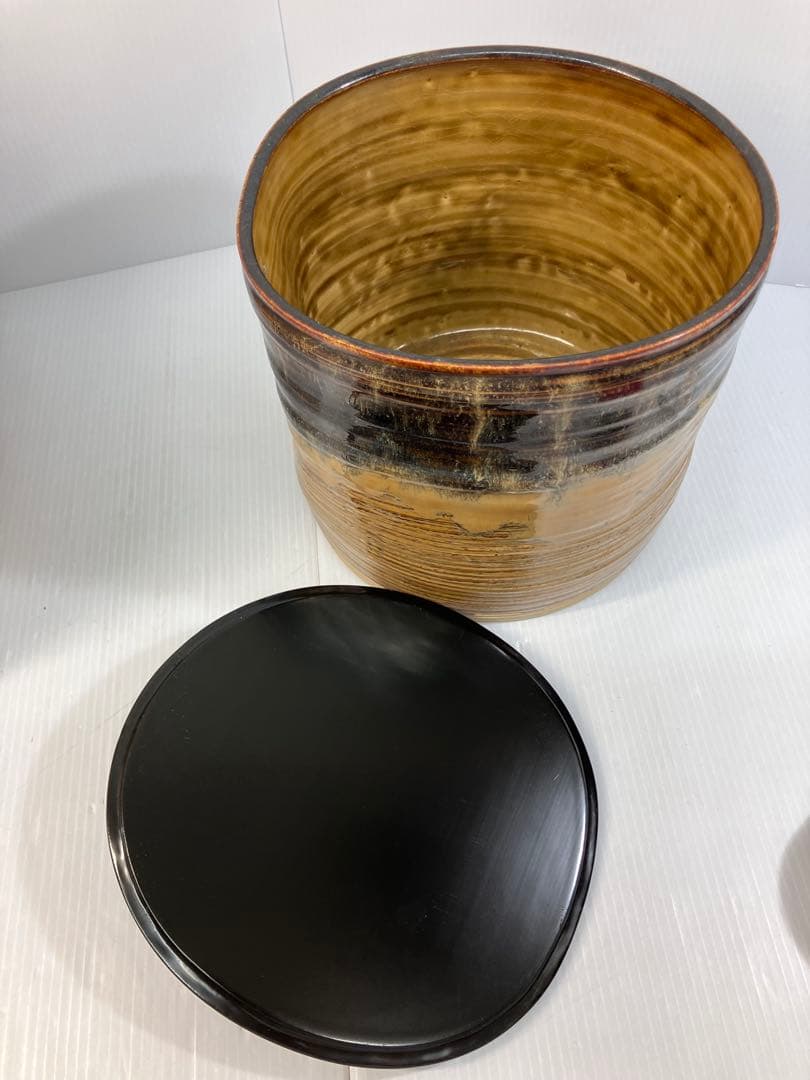 美品！亀井楽山　高取水指　片木目塗蓋　木具師　萬象　共箱