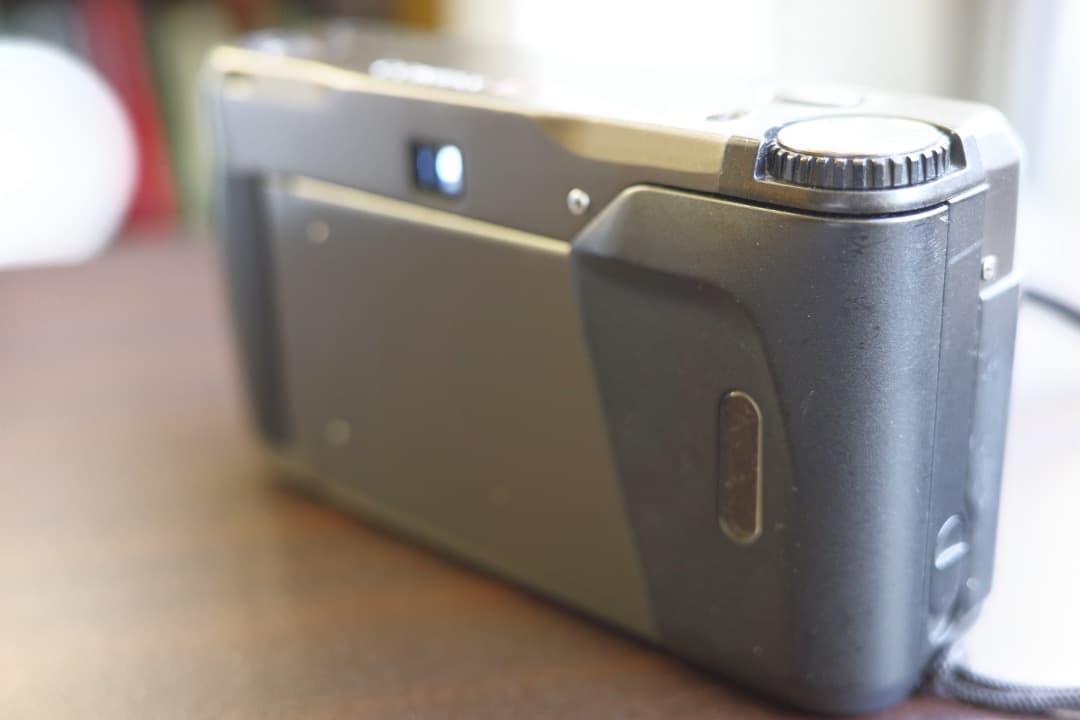 コンタックス CONTAX T2 チタンブラック 実働美品〜良品 フィルム付