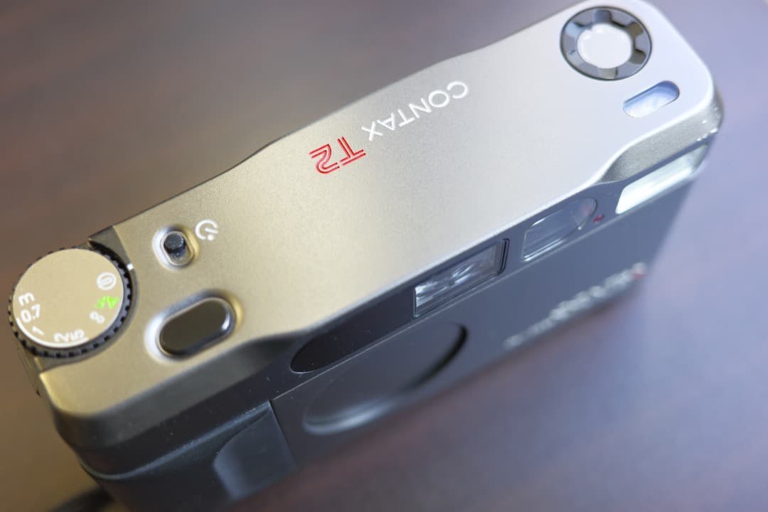 コンタックス CONTAX T2 チタンブラック 実働美品〜良品 フィルム付