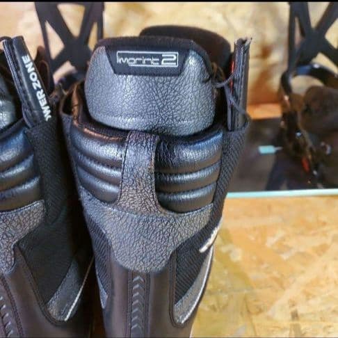 美品　BURTON　バートン 　スノーボードブーツ　送料無料2404