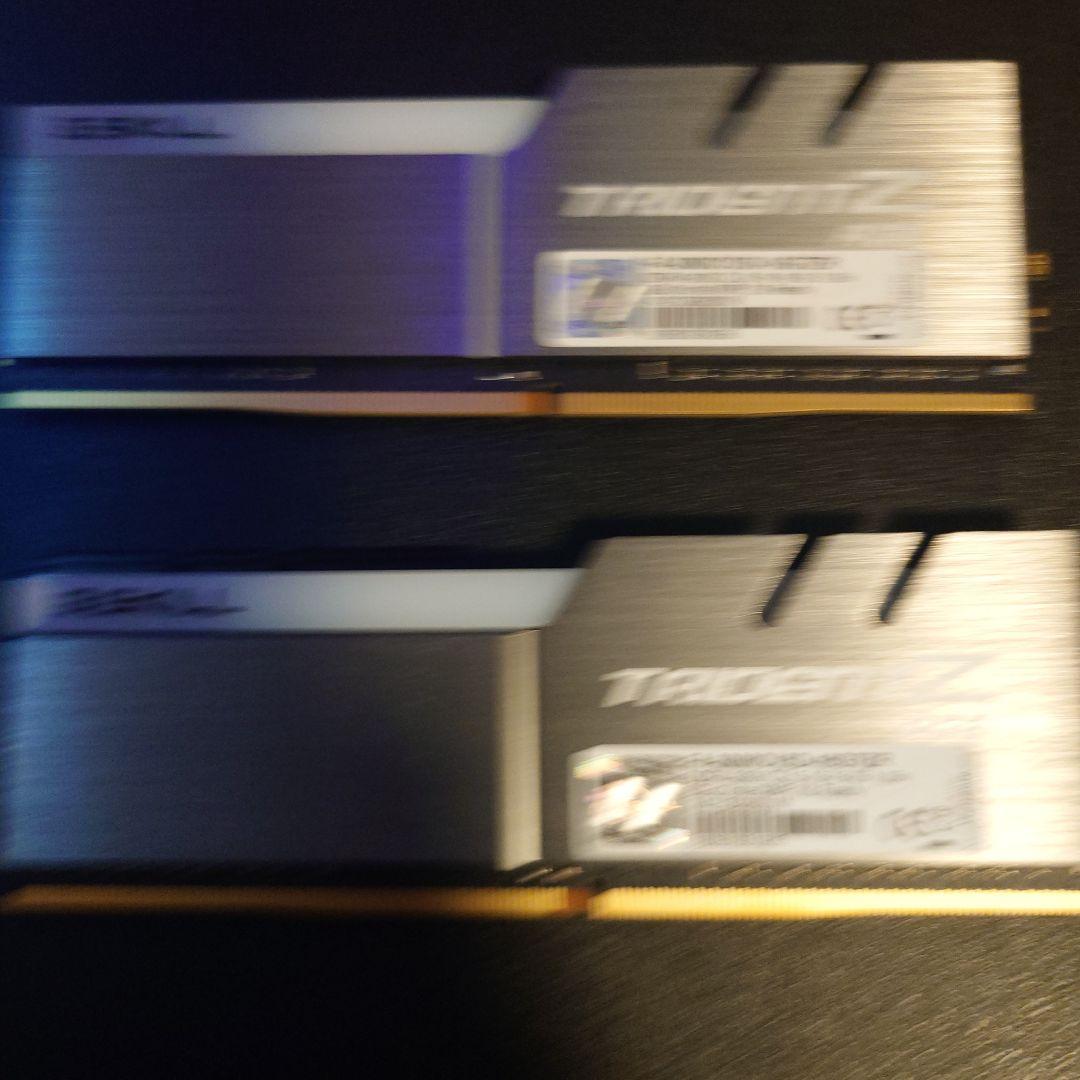 メモリー G.SKILL TRIDENT Z DDR4-3000 32GB (8GBx4)