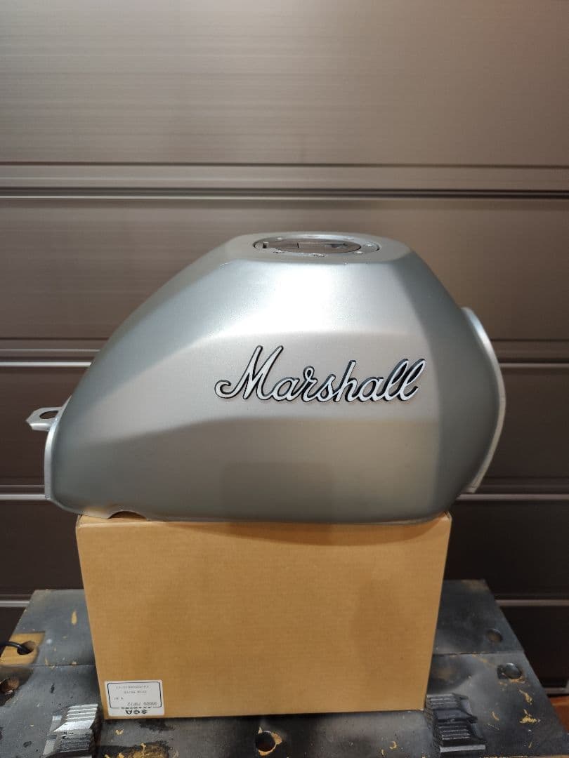 エイプ　ガソリンタンク シルバー