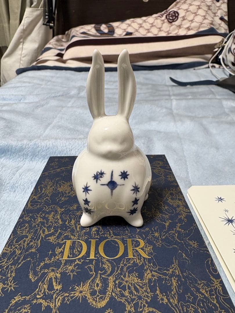 Dior 星柄ウサギの置物 陶器 お香