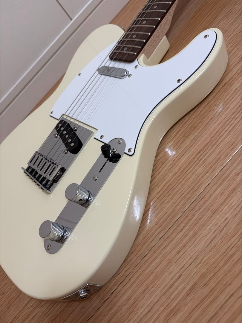 Squier by Fender Telecaster テレキャスター ホワイト