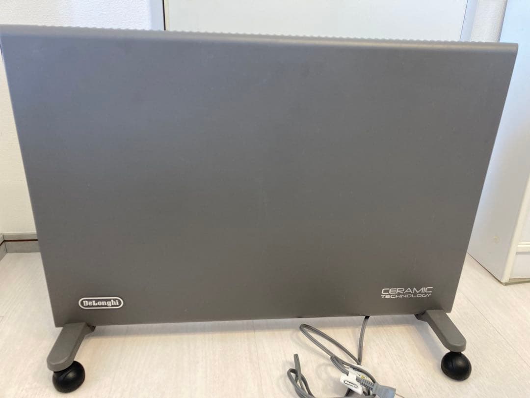 DeLonghi デロンギ　コンベクターヒーター動作確認済み