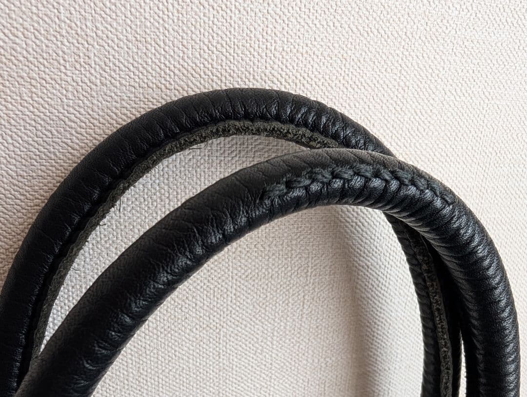 MADRIGAL マドリガル しっくりバッグ ブラック