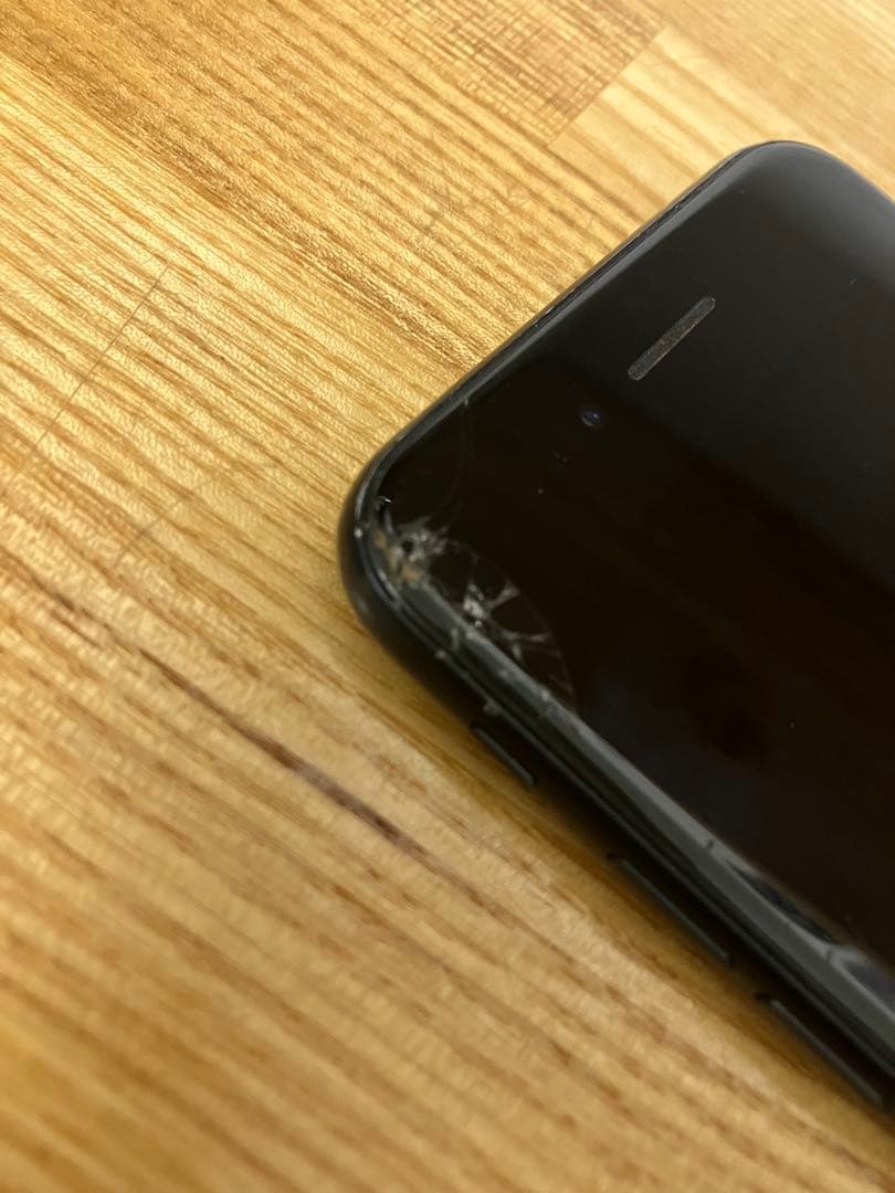 スマートフォン本体 iPhone SE