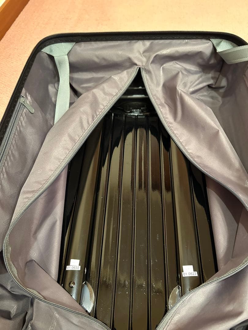 RIMOWA SALSA二輪　機内持ち込みサイズ