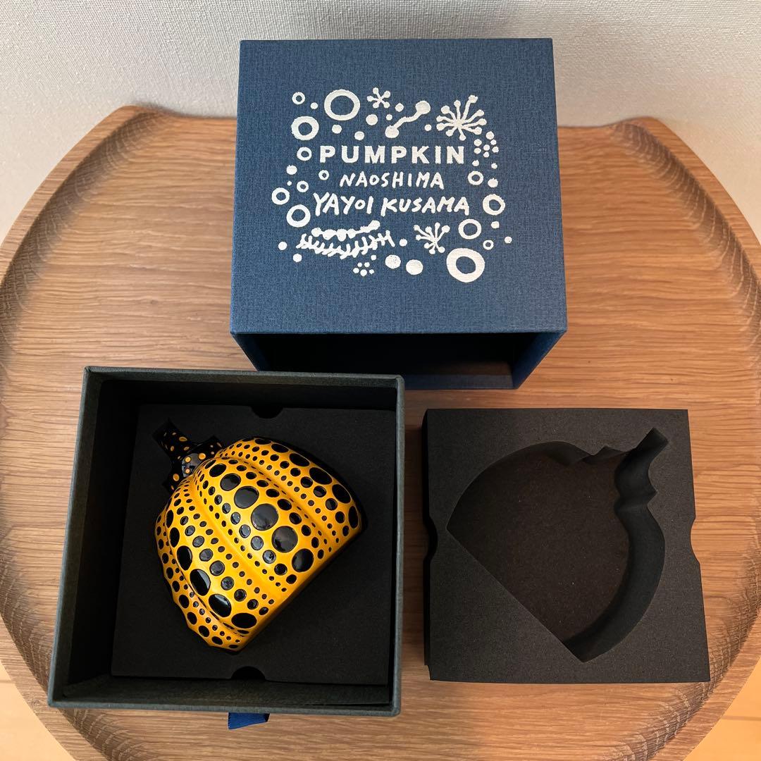 草間彌生 カボチャオブジェ・ペーパーウエイト黄色