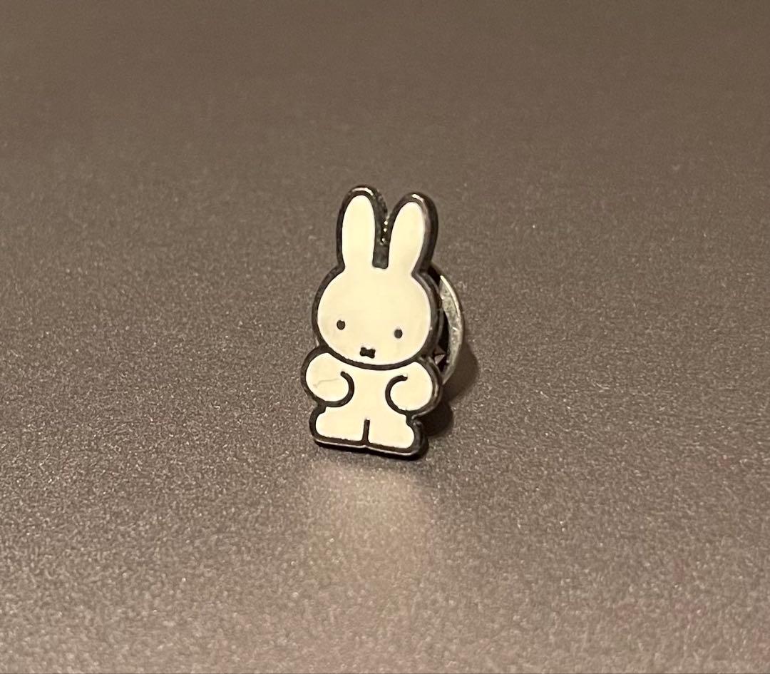 【激レア】全裸ミッフィー ピンバッジ　大阪関西万博EXPO2025