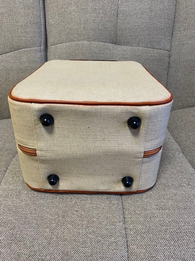 フェラーリロゴ入りバッグ