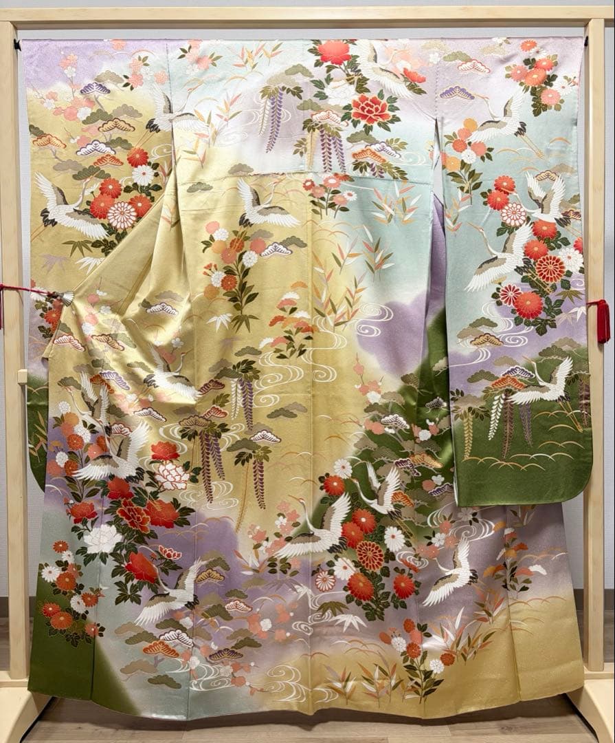 B5 鶴に季節の花々 金彩 正絹 袷 振袖 着物 成人式 K15