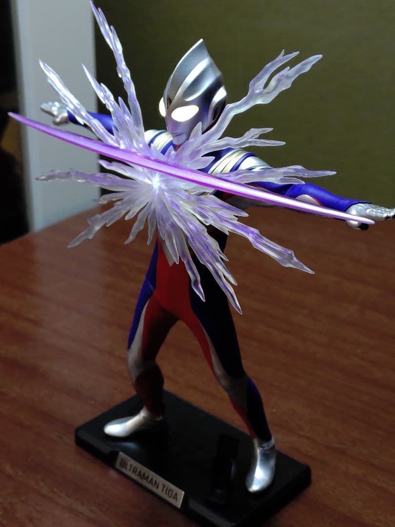 海外限定 alphamax アルファマックス ウルトラマンティガ