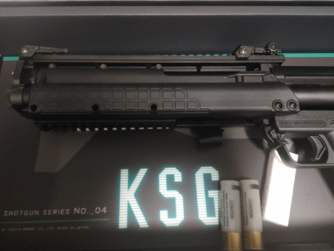 シェル3つ付き 東京マルイ KSG12ガスショットガン