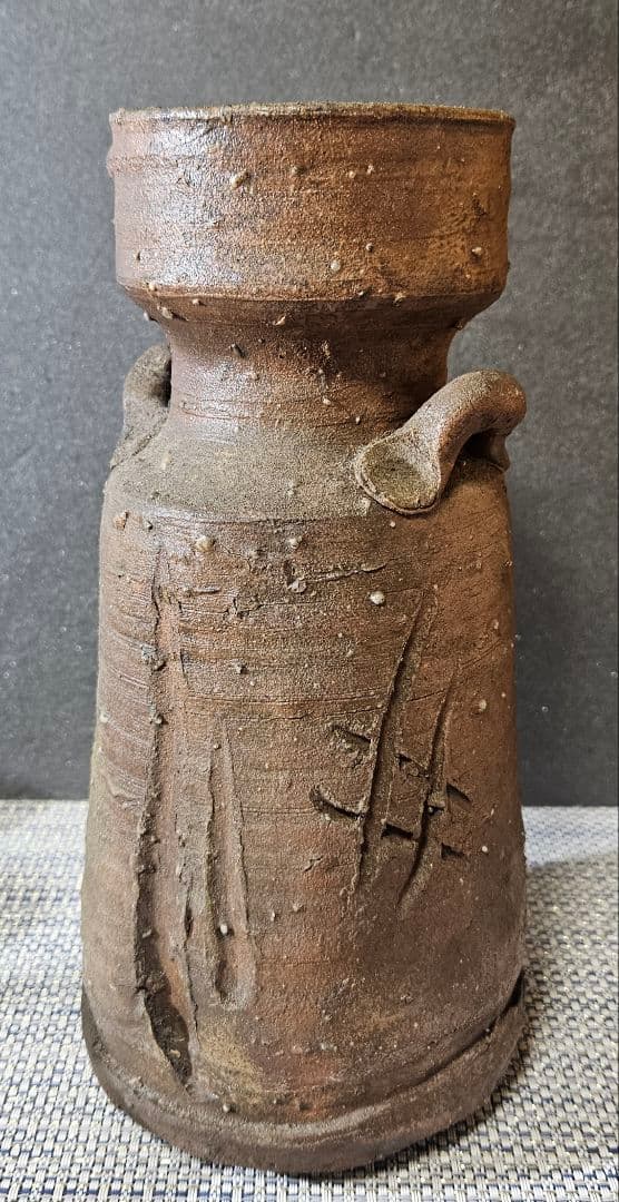 【時代古作品❗】明治時代頃　古伊賀　双耳　彫り文様　花入れ　花生け　茶道具　茶器