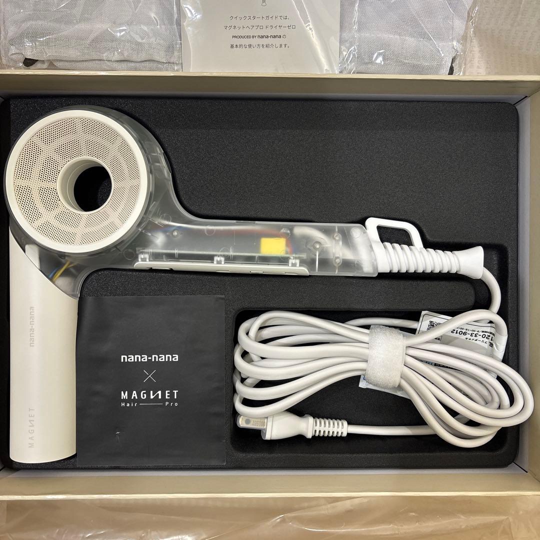 nananana×MAGNET HairProマグネットドライヤー