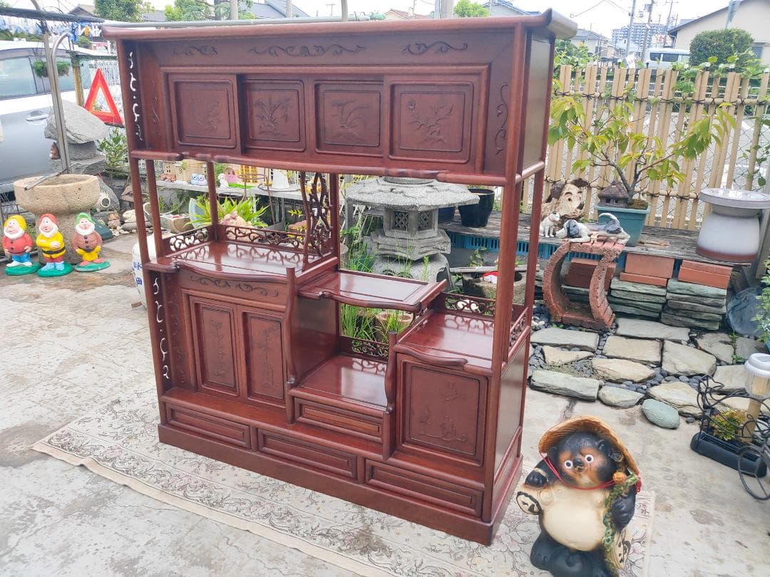 (送料設置込み)高級茶棚☆茶箪笥☆唐木飾り棚☆収納棚☆透かし彫り☆無垢