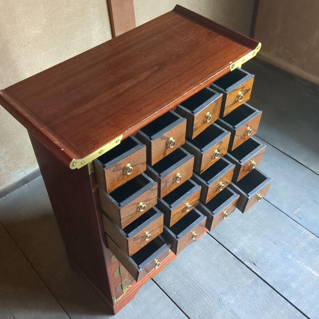 【値下げ】薬箪笥 ヤクジャン　李朝 引き出し16杯