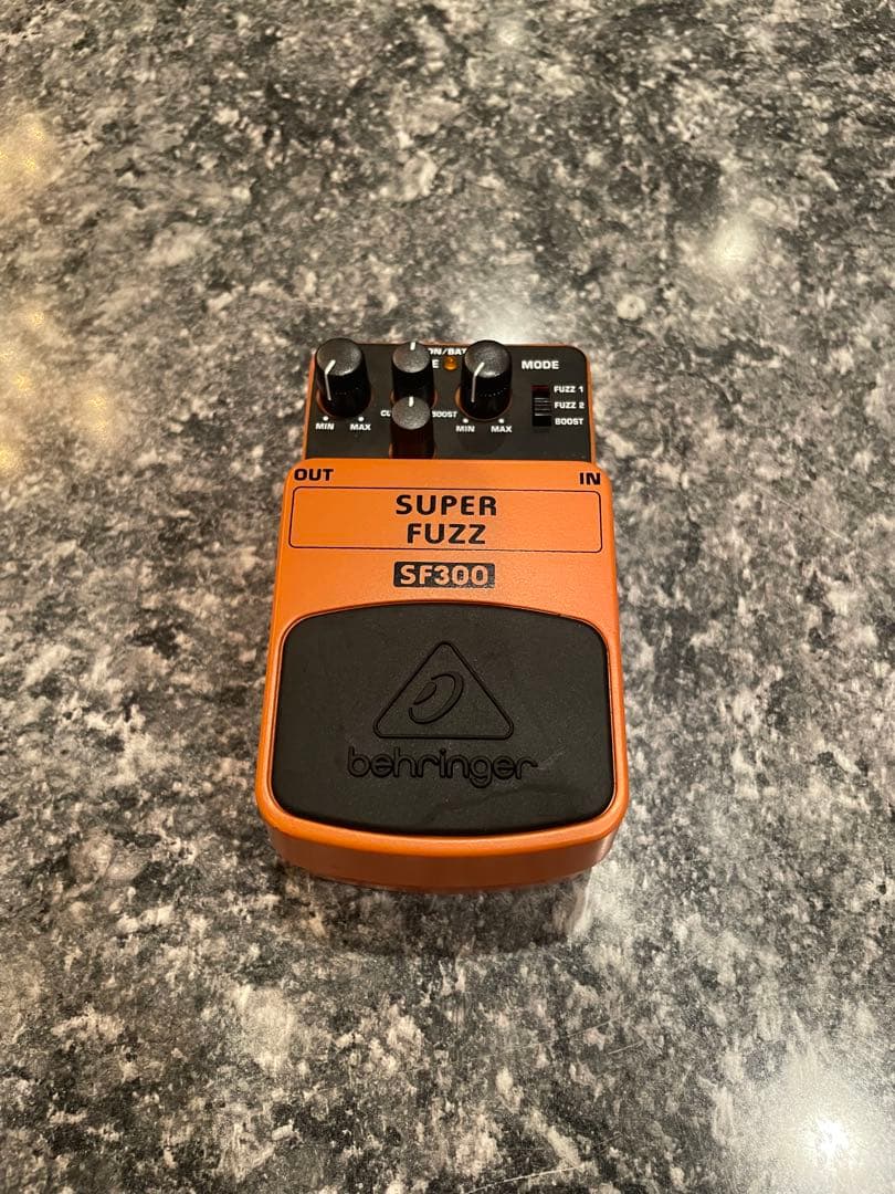 ギター behringer SUPER FUZZ SF300