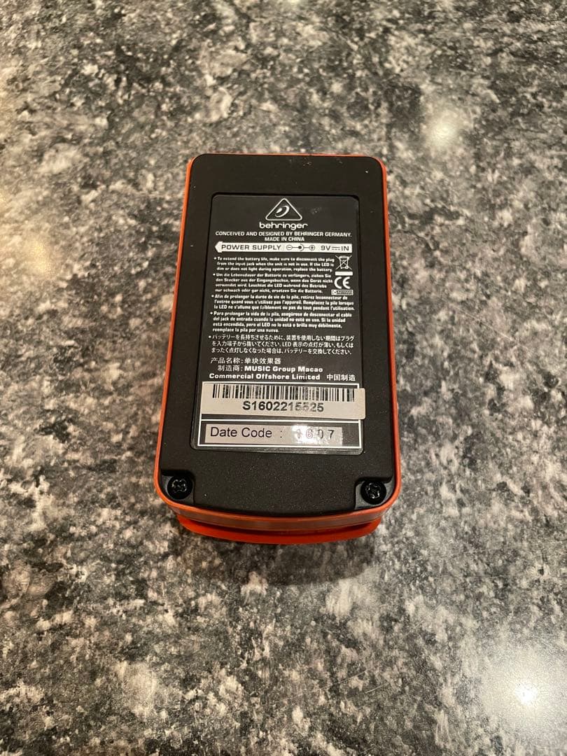 ギター behringer SUPER FUZZ SF300