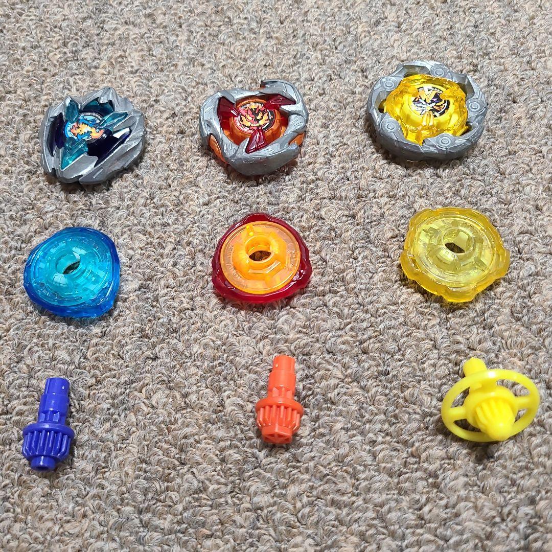 8*番様 【ベイブレードBAYBRADE X 】ブレード・ビット各１７個・ラチェ