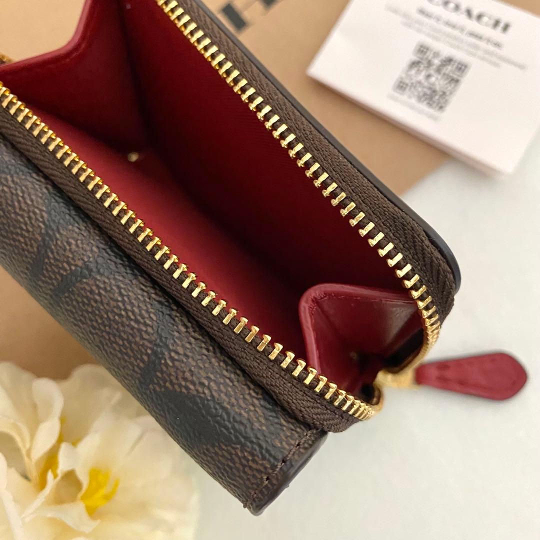 新品　正規品☆COACH コーチ　折り財布　レッド　シグネチャー 三つ折り財布
