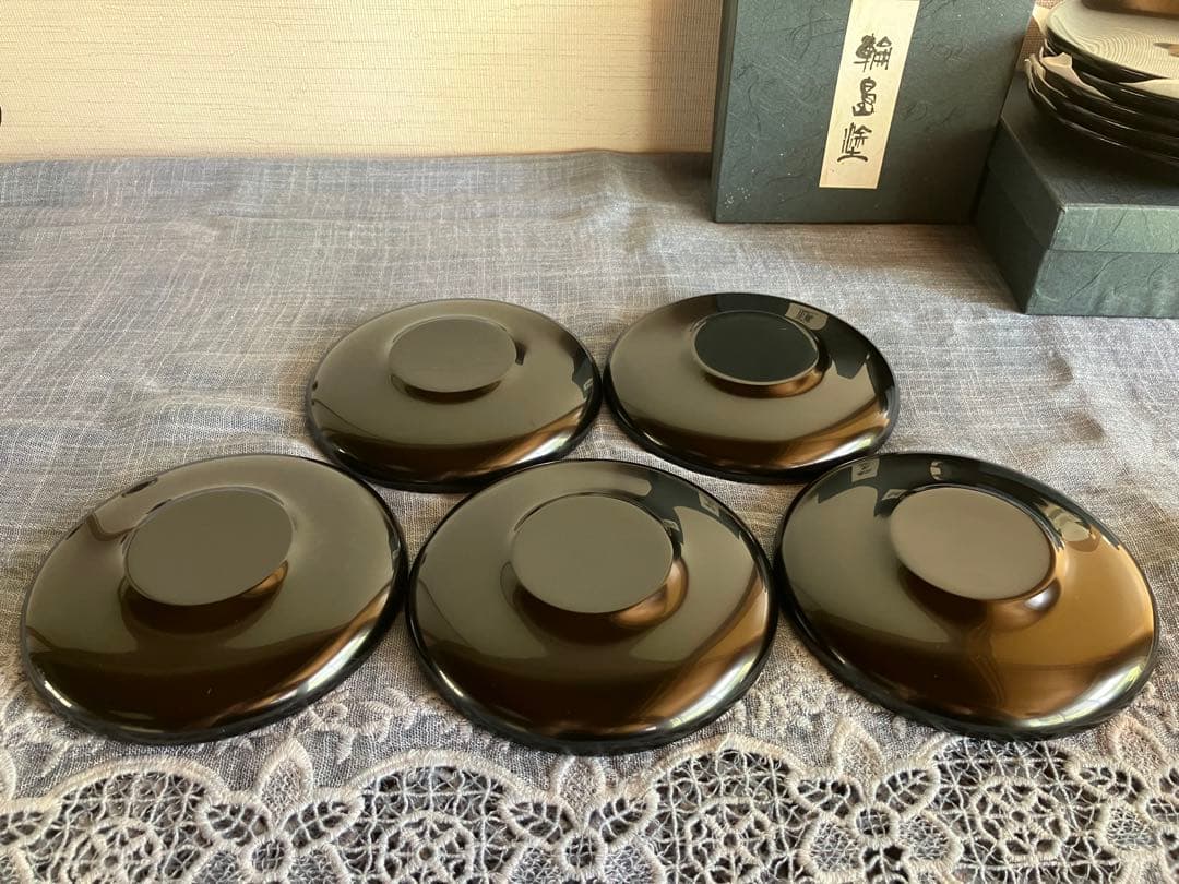 ＊専用＊　　輪島塗　沈金　松　菓子皿 ５枚 ・ 茶托 ５枚　布着請合　極上本堅地