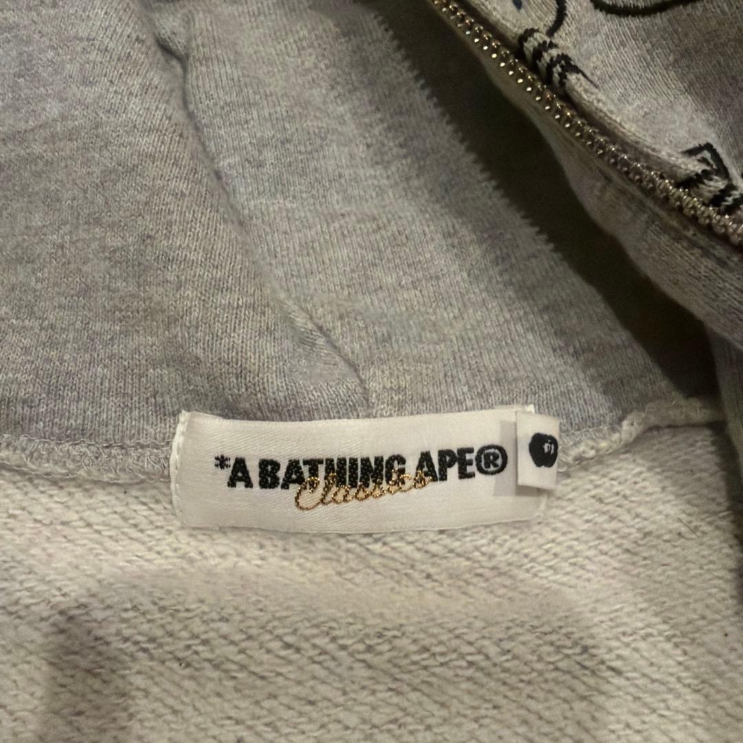 アベイジングエイプ　パーカー　早い者勝ち！ レア　刺繍
