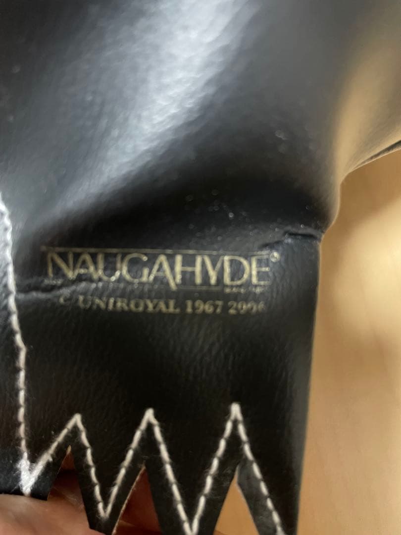 ナウガモンスター　L ブラック 美品