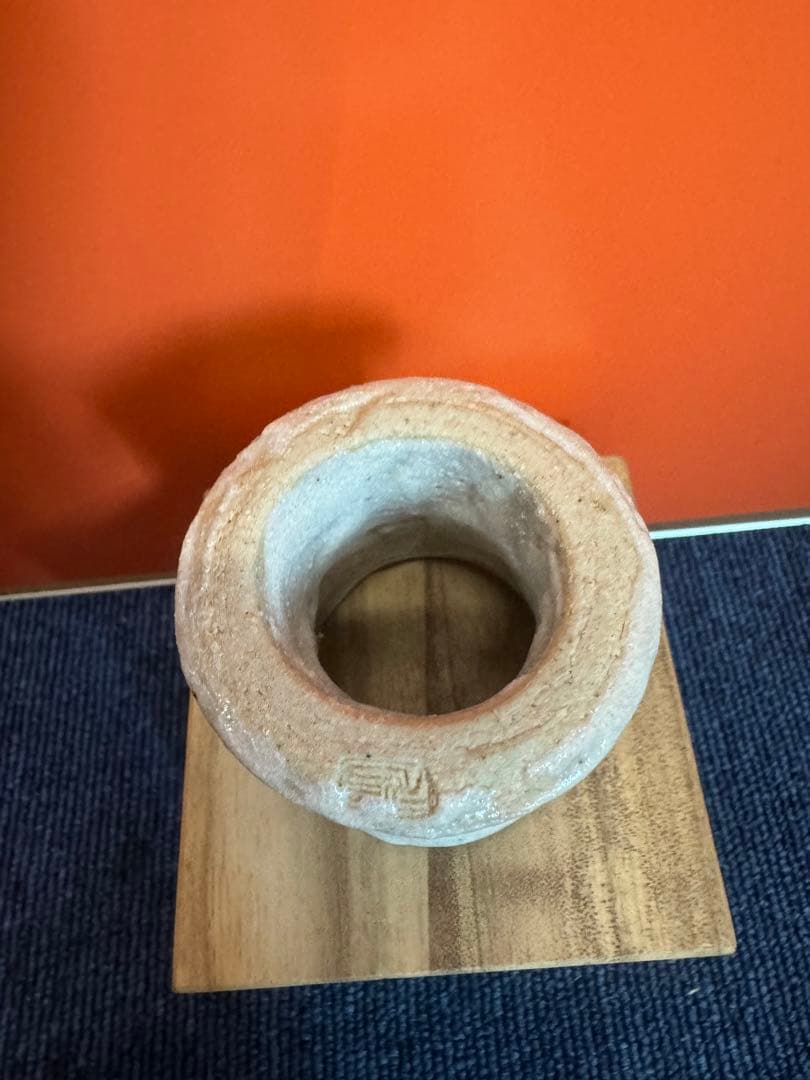 1579  萩焼　蓋付　箱付き