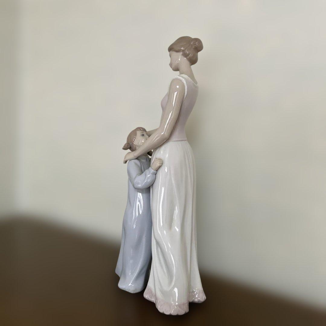 リヤドロ　陶器製 母子像 約35センチ