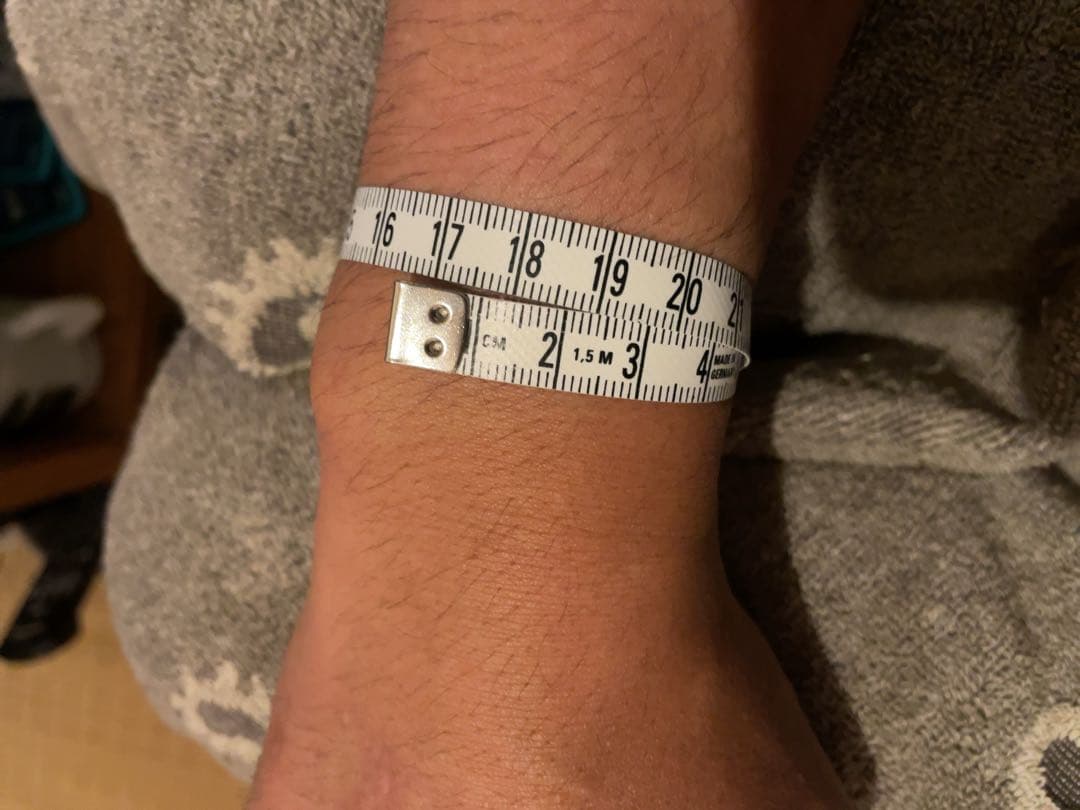 ロンべドニー バングル