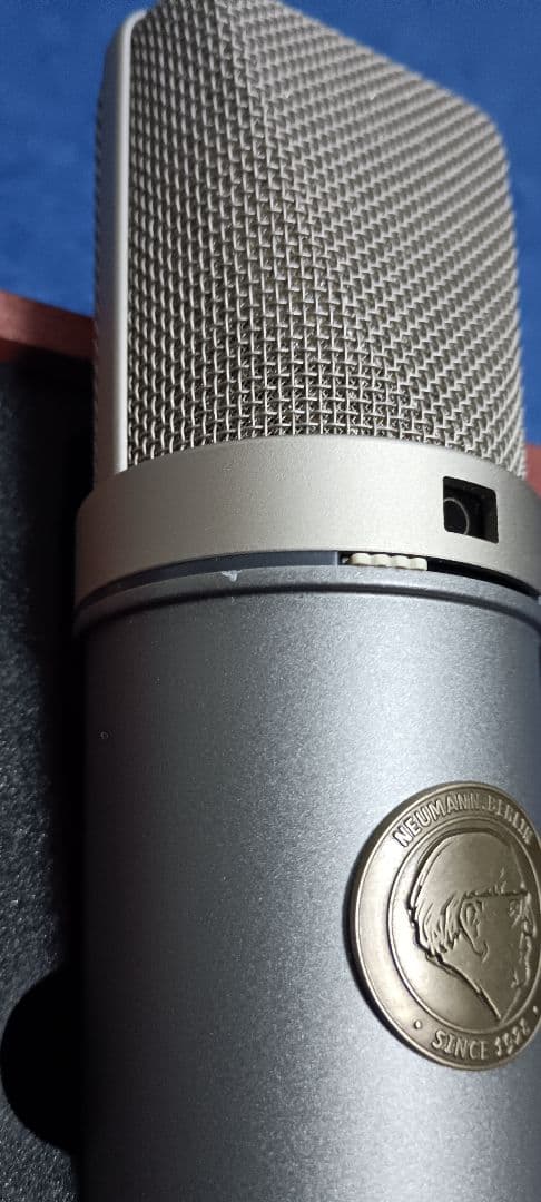 超美品　Neumann TLM67 ノイマン　 EA87付き　コンデンサーマイク