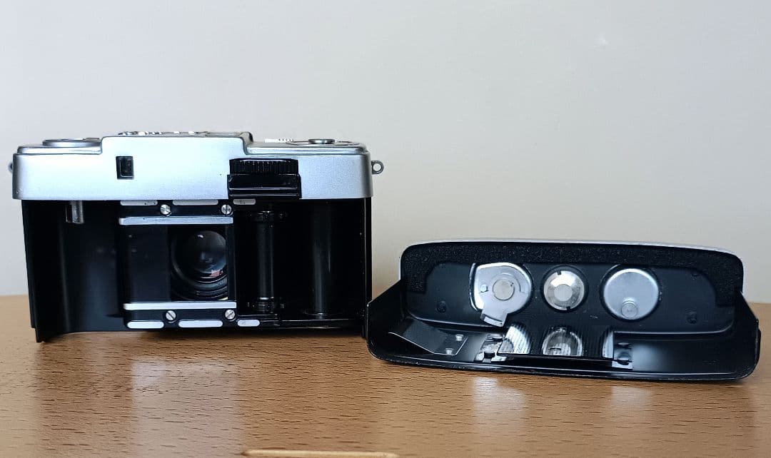 フィルムカメラ【完動品】OLYMPUS Pen D