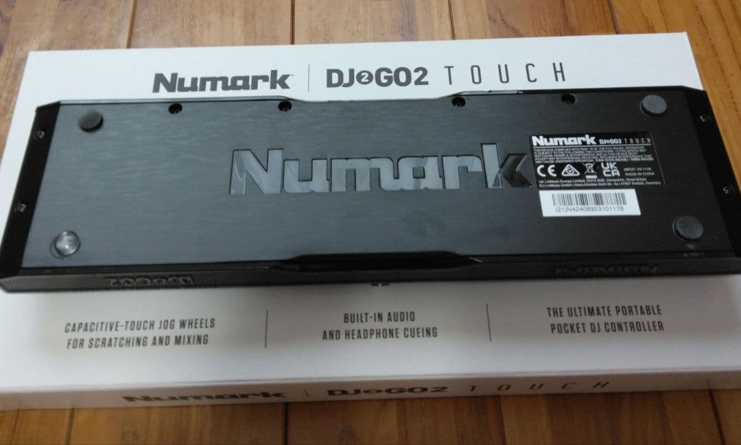 Numark DJ2GO2 TOUCH ポータブルDJコントローラー