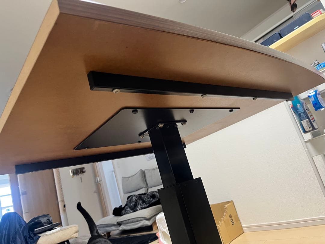 ニトリ　昇降式テーブル