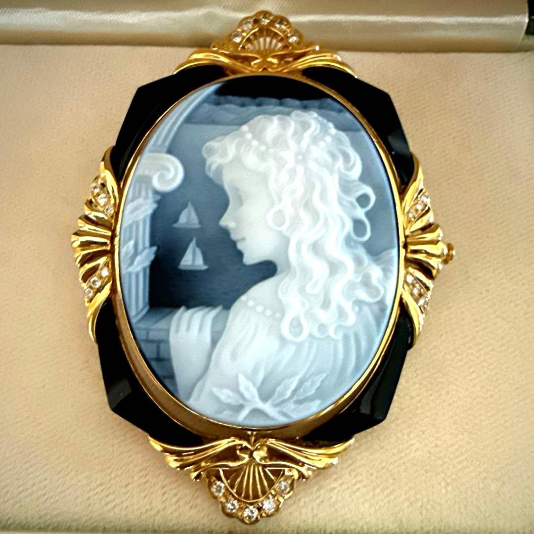 メノウカメオ　ブローチ