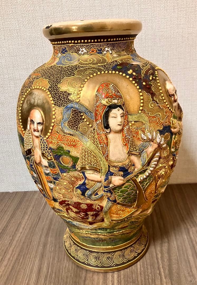 薩摩焼 金襴手 羅漢・観音図 大型壺 アンティーク美術品
