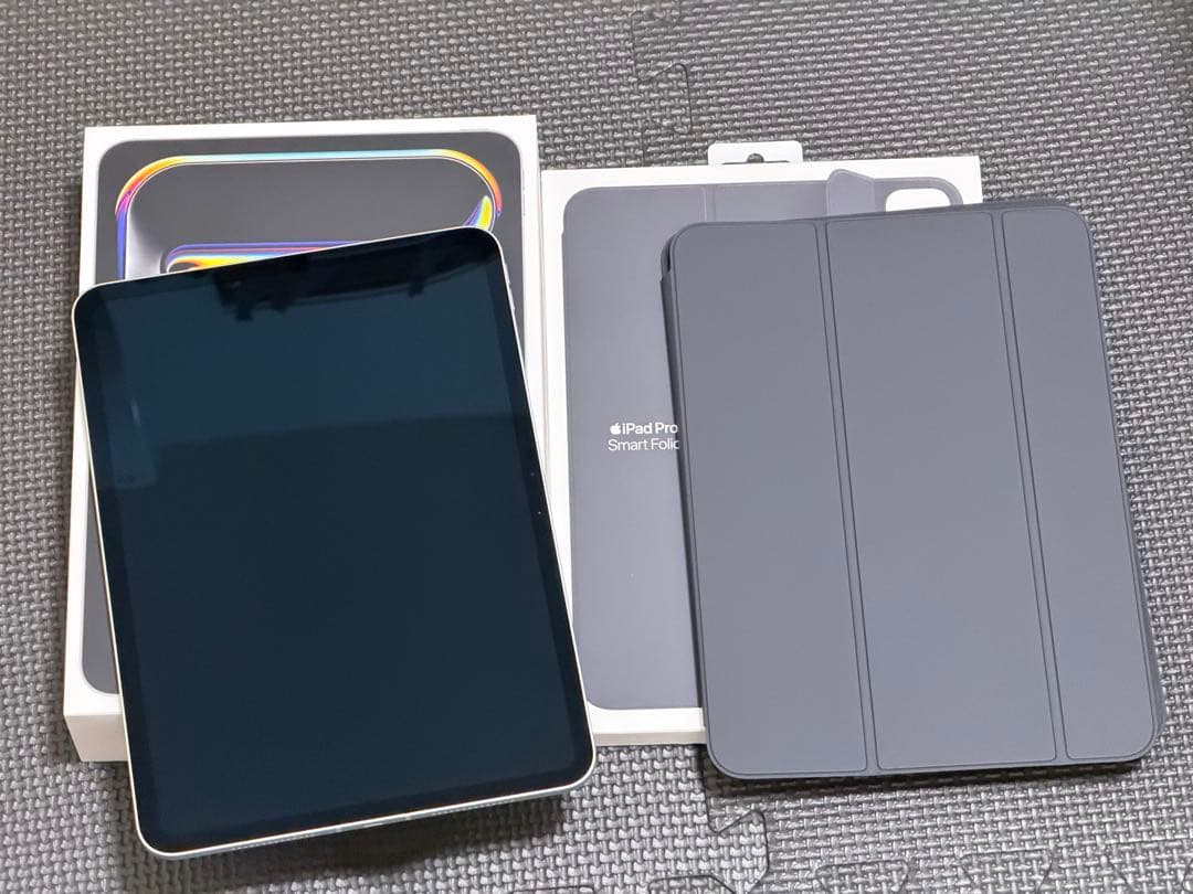 iPad Pro 11 M4 256GB Cellular 純正ケース付き