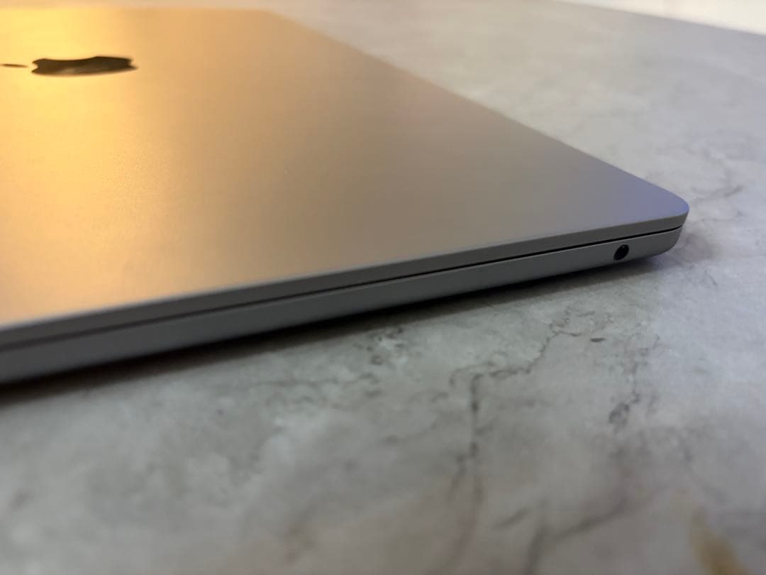 Apple MacBook Air 15インチ M3 8GB 256GB