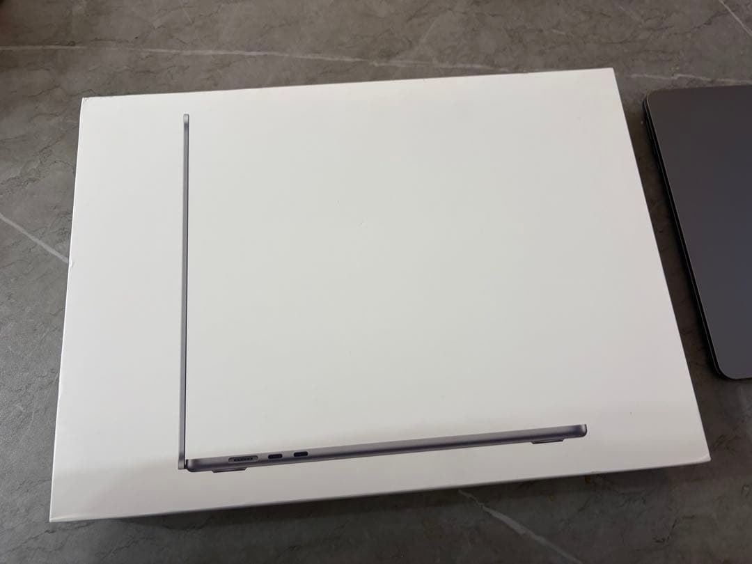 Apple MacBook Air 15インチ M3 8GB 256GB