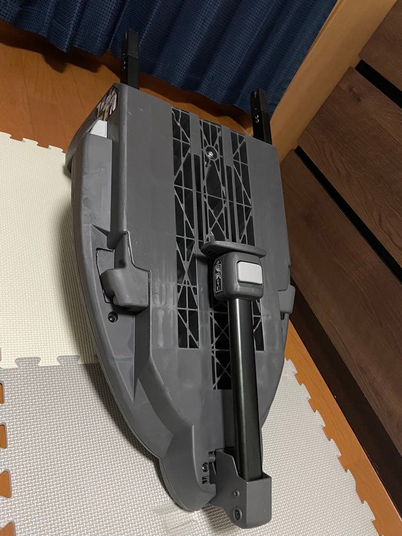 【れ】combi THESシリーズチャイルドシートネイビー回転式説明書付き