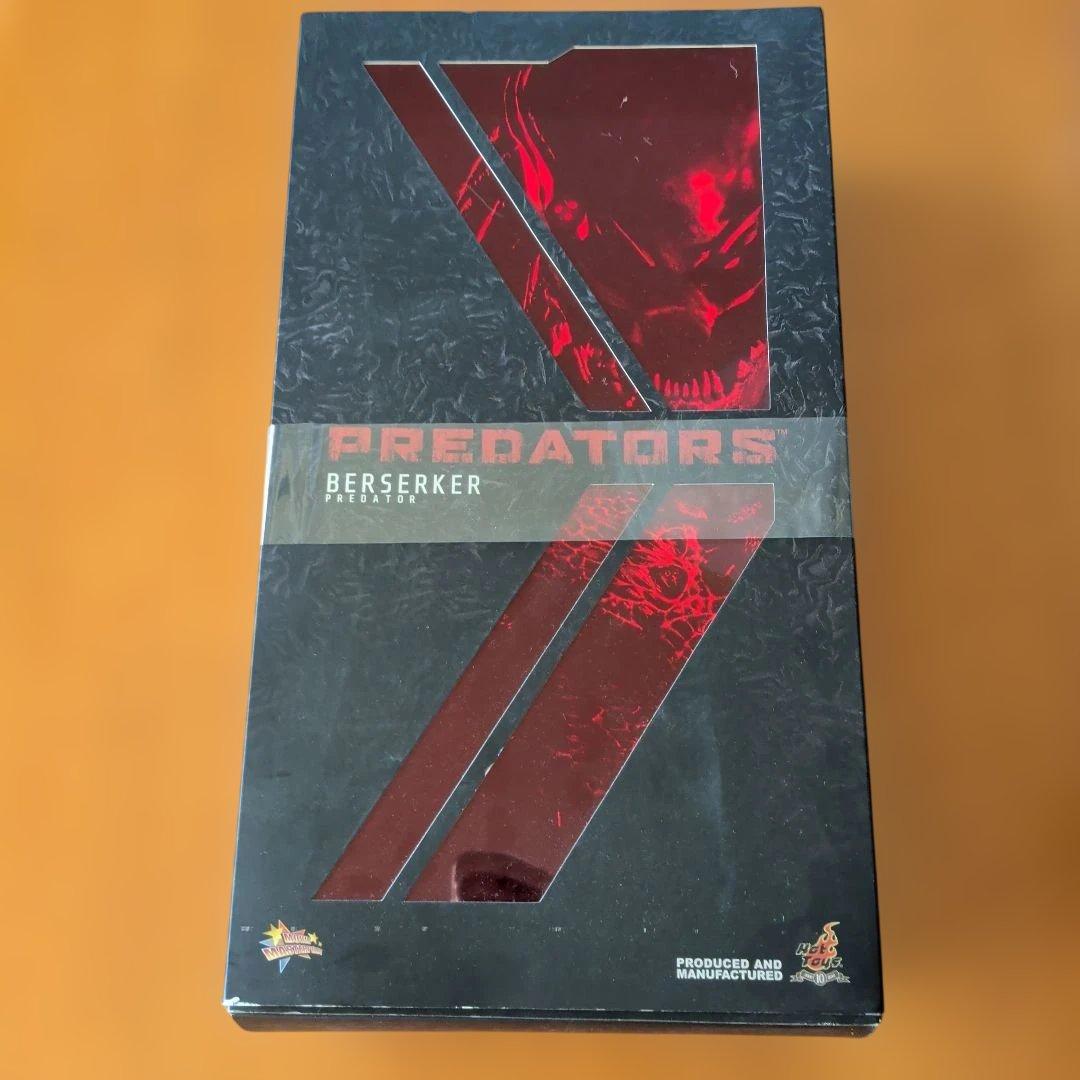 HOT TOYS Berserker Predator フィギュア