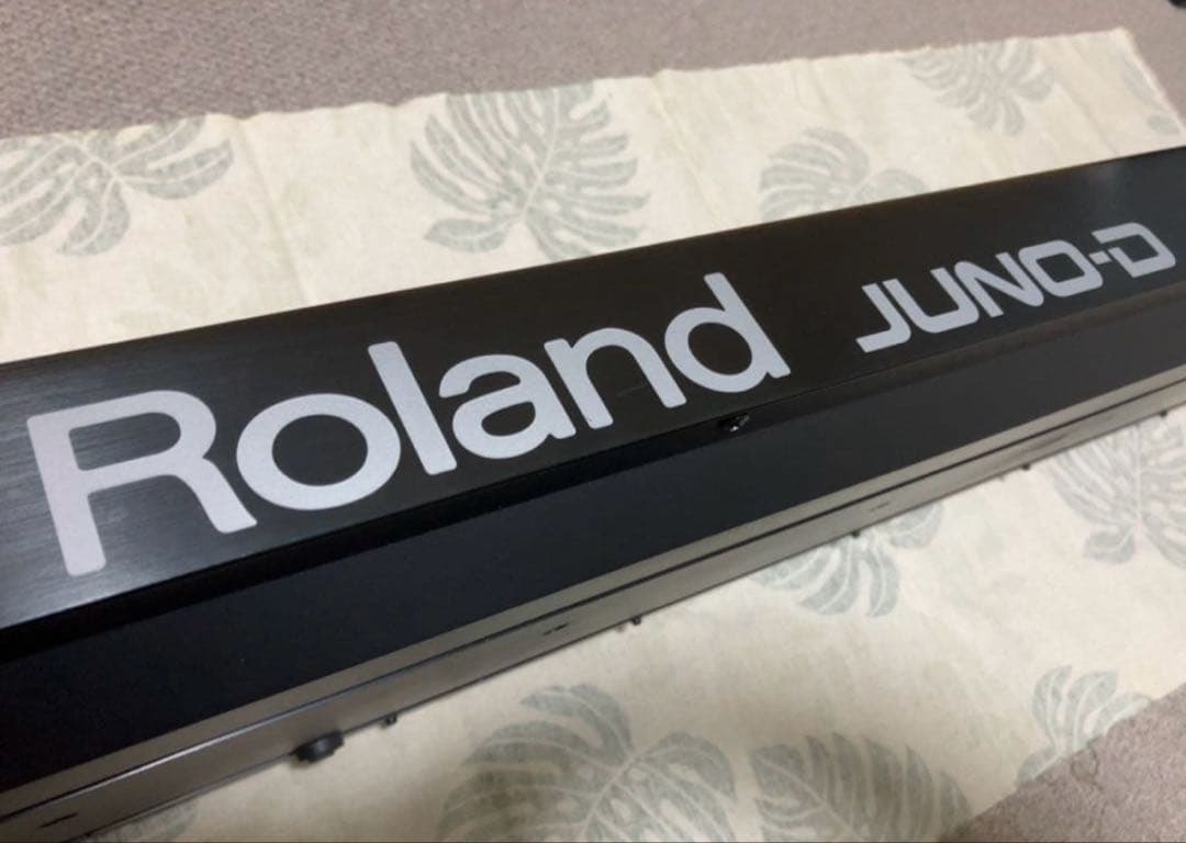 ROLAND JUNO-D シンセサイザー　61鍵