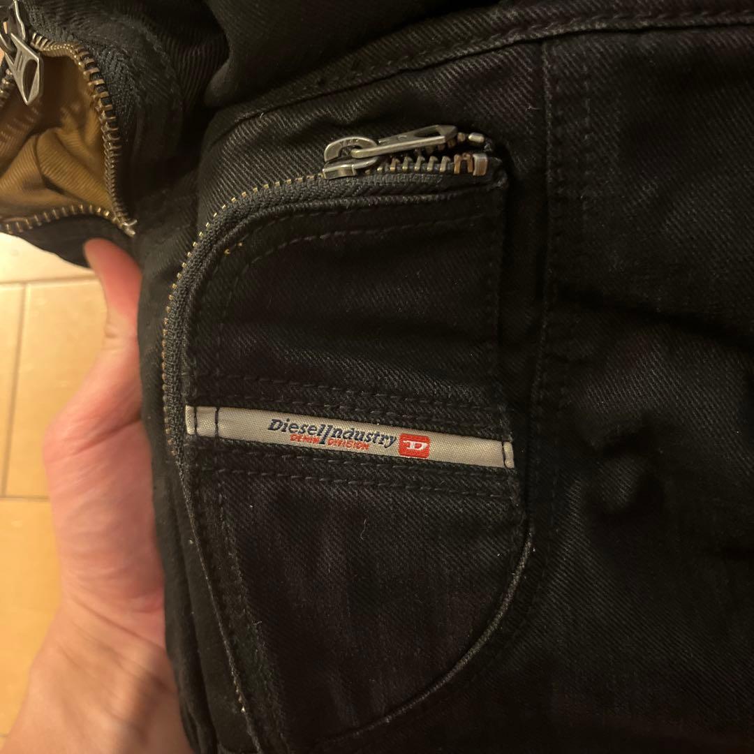 Diesel Industry ブラックボストンバッグ