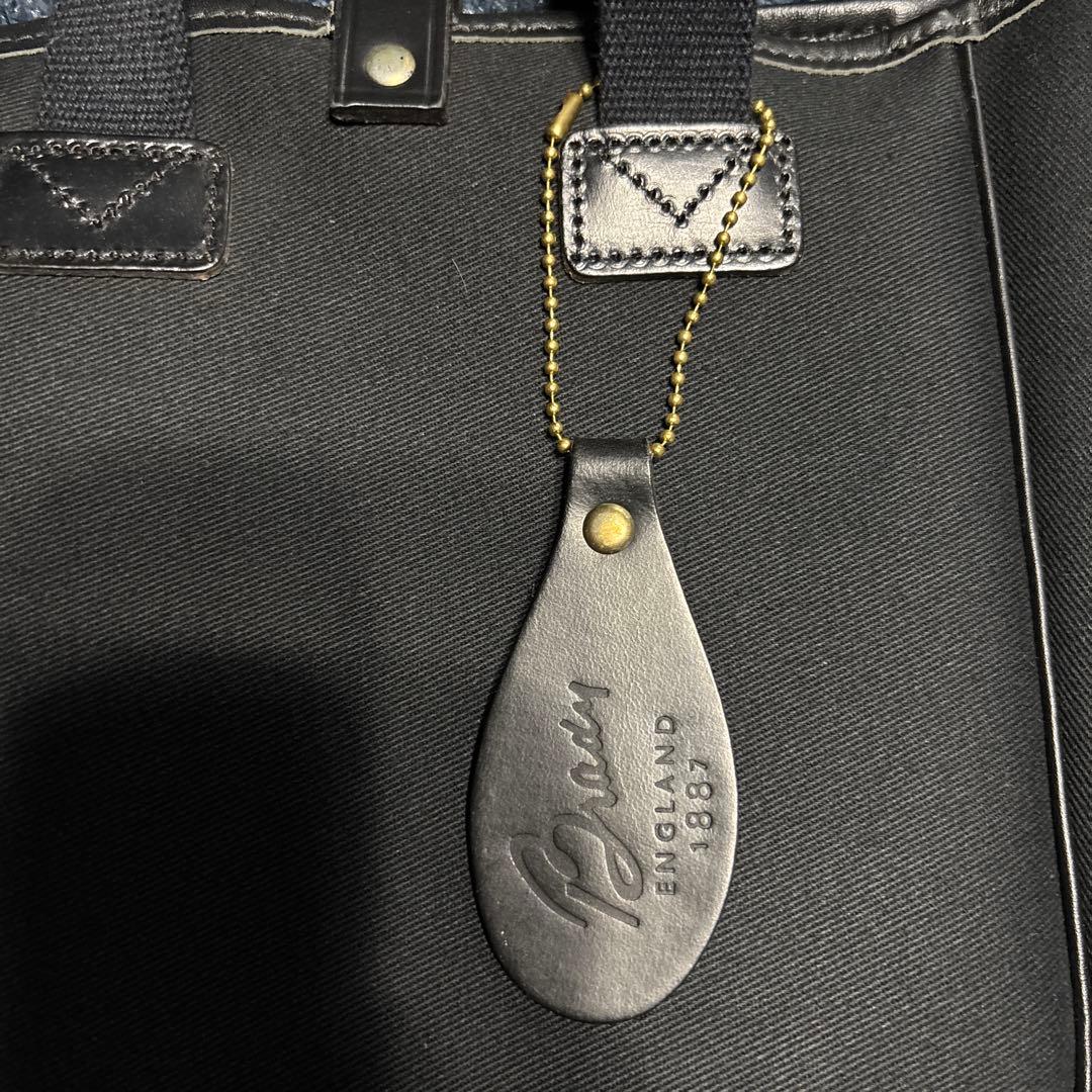 Brady ブラック トートバッグ